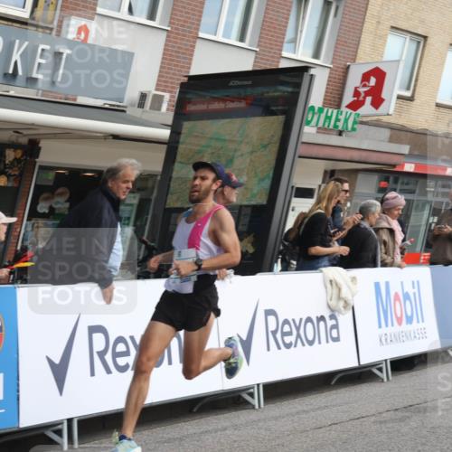 15.09.2024 - PSD Bank Halbmarathon Michael Strokosch http://msf.ph/oto/7083967 15.09.2024 11:21:52 Ziel 419, 422, 643, 653, 655, 854, 867, 1010, 1049 meine-sportfotos.de
