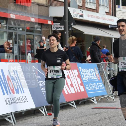 15.09.2024 - PSD Bank Halbmarathon Michael Strokosch http://msf.ph/oto/7083970 15.09.2024 12:30:21 Ziel 2111, 2251, 2299, 2447, 3206, 3261, 3276, 3346 meine-sportfotos.de