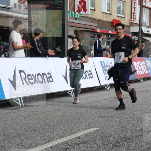 15.09.2024 - PSD Bank Halbmarathon Michael Strokosch http://msf.ph/oto/7084002 15.09.2024 12:30:23 Ziel 2251, 2299, 2447, 3206, 3261, 3276, 3346 meine-sportfotos.de