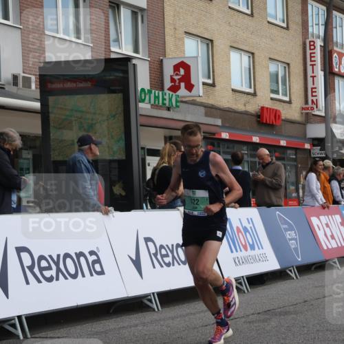 15.09.2024 - PSD Bank Halbmarathon Michael Strokosch http://msf.ph/oto/7084022 15.09.2024 11:21:58 Ziel 415, 419, 422, 643, 653, 654, 876, 1010 meine-sportfotos.de