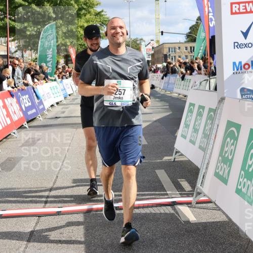 15.09.2024 - PSD Bank Halbmarathon Strokosch-Dieckow http://msf.ph/oto/7084030 15.09.2024 12:36:00 Ziel 1504, 1895, 2257, 2286, 3071 meine-sportfotos.de