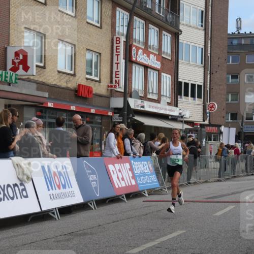 15.09.2024 - PSD Bank Halbmarathon Michael Strokosch http://msf.ph/oto/7084031 15.09.2024 11:21:59 Ziel 415, 419, 422, 643, 653, 654, 876, 1010 meine-sportfotos.de