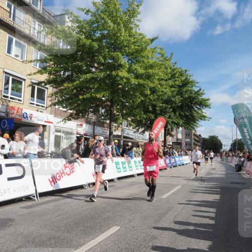 15.09.2024 - PSD Bank Halbmarathon Miley Keyser http://msf.ph/oto/7084044 15.09.2024 11:46:27 Ziel 779, 781, 784, 967, 1202, 1358, 1474, 1541, 1761, 2162, 2677, 2680, 2681, 3560 meine-sportfotos.de