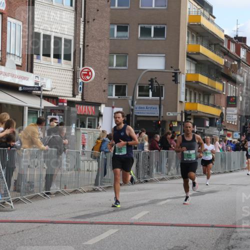 15.09.2024 - PSD Bank Halbmarathon Michael Strokosch http://msf.ph/oto/7084051 15.09.2024 11:22:02 Ziel 415, 419, 422, 643, 653, 654, 876, 877, 1010 meine-sportfotos.de