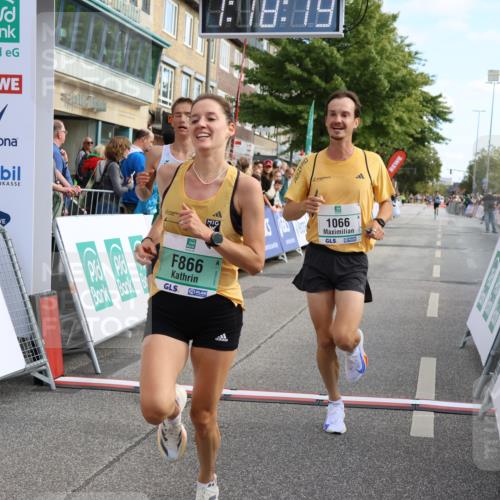 15.09.2024 - PSD Bank Halbmarathon Strokosch-Dieckow http://msf.ph/oto/7084063 15.09.2024 11:19:10 Ziel 420, 584, 849, 866, 1066, 1085 meine-sportfotos.de