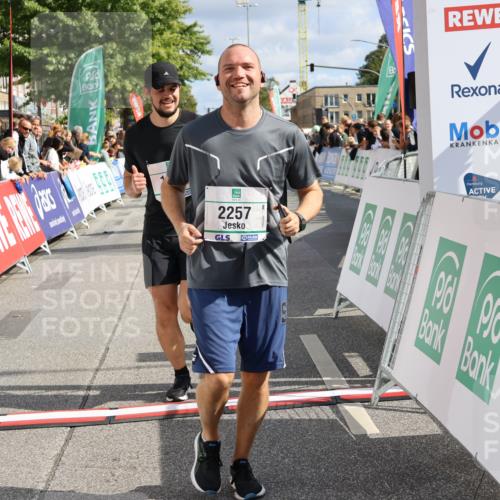 15.09.2024 - PSD Bank Halbmarathon Strokosch-Dieckow http://msf.ph/oto/7084117 15.09.2024 12:36:00 Ziel 1504, 1895, 2257, 2286, 3071 meine-sportfotos.de