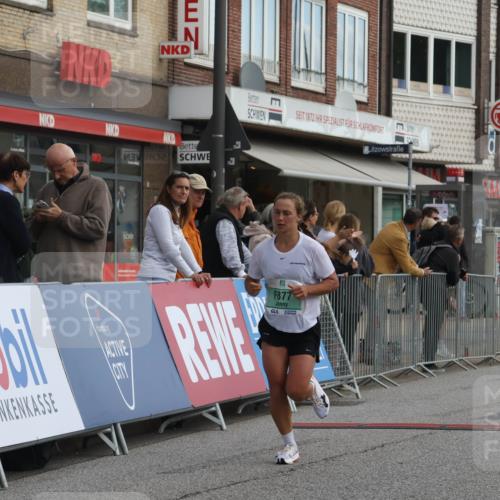15.09.2024 - PSD Bank Halbmarathon Michael Strokosch http://msf.ph/oto/7084131 15.09.2024 11:22:09 Ziel 415, 419, 422, 423, 631, 654, 876, 877 meine-sportfotos.de