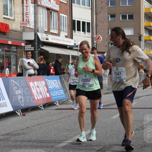 15.09.2024 - PSD Bank Halbmarathon Michael Strokosch http://msf.ph/oto/7084137 15.09.2024 12:30:39 Ziel 2152, 2347, 3134, 3352 meine-sportfotos.de