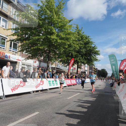 15.09.2024 - PSD Bank Halbmarathon Miley Keyser http://msf.ph/oto/7084140 15.09.2024 11:46:46 Ziel 444, 779, 784, 786, 832, 966, 969, 1315, 1746, 2681, 2699, 3560 meine-sportfotos.de