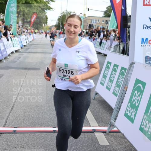 15.09.2024 - PSD Bank Halbmarathon Strokosch-Dieckow http://msf.ph/oto/7084143 15.09.2024 12:27:05 Ziel 2009, 2252, 3128, 3374 meine-sportfotos.de
