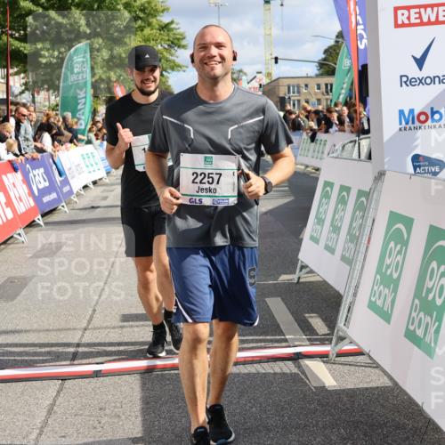 15.09.2024 - PSD Bank Halbmarathon Strokosch-Dieckow http://msf.ph/oto/7084155 15.09.2024 12:36:00 Ziel 1504, 1895, 2257, 2286, 3071 meine-sportfotos.de
