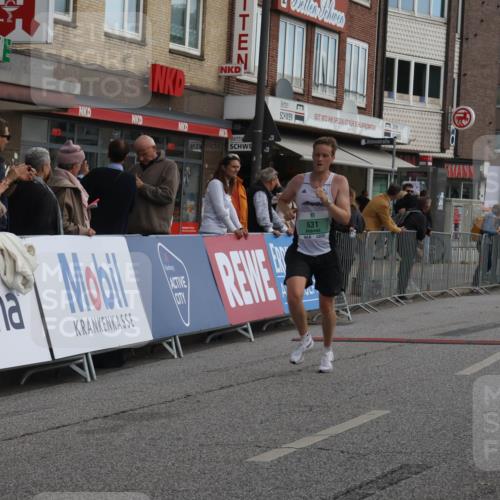 15.09.2024 - PSD Bank Halbmarathon Michael Strokosch http://msf.ph/oto/7084168 15.09.2024 11:22:12 Ziel 415, 423, 593, 631, 654, 876, 877 meine-sportfotos.de