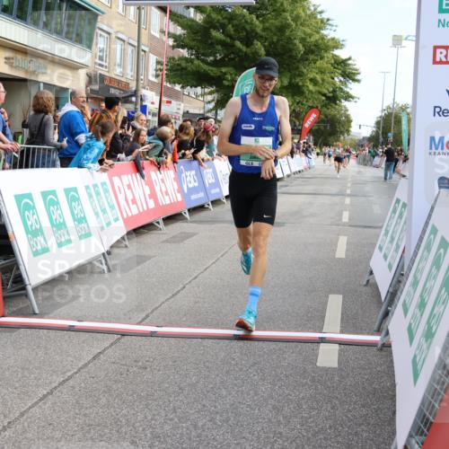 15.09.2024 - PSD Bank Halbmarathon Strokosch-Dieckow http://msf.ph/oto/7084170 15.09.2024 11:19:23 Ziel 640, 887 meine-sportfotos.de