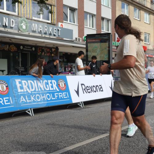 15.09.2024 - PSD Bank Halbmarathon Michael Strokosch http://msf.ph/oto/7084177 15.09.2024 12:30:41 Ziel 2152, 2347, 3134, 3352 meine-sportfotos.de