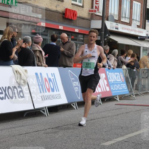 15.09.2024 - PSD Bank Halbmarathon Michael Strokosch http://msf.ph/oto/7084179 15.09.2024 11:22:12 Ziel 415, 423, 593, 631, 654, 876, 877 meine-sportfotos.de