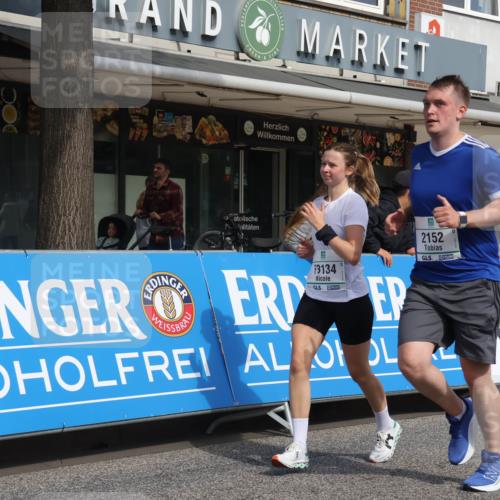 15.09.2024 - PSD Bank Halbmarathon Michael Strokosch http://msf.ph/oto/7084201 15.09.2024 12:30:44 Ziel 2152, 2261, 2347, 3134, 3312, 3352 meine-sportfotos.de