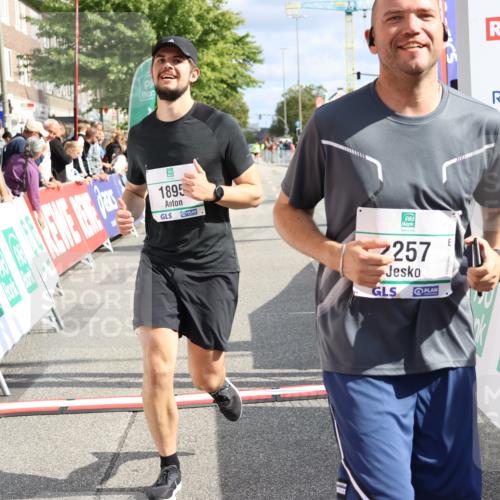 15.09.2024 - PSD Bank Halbmarathon Strokosch-Dieckow http://msf.ph/oto/7084227 15.09.2024 12:36:01 Ziel 1504, 1895, 2257, 2286 meine-sportfotos.de