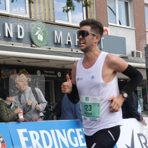 15.09.2024 - PSD Bank Halbmarathon Michael Strokosch http://msf.ph/oto/7084251 15.09.2024 11:22:16 Ziel 415, 423, 593, 631, 654, 666, 685, 824, 877 meine-sportfotos.de