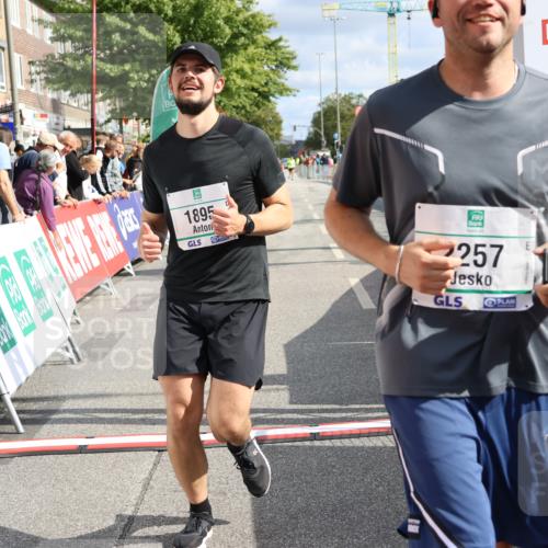 15.09.2024 - PSD Bank Halbmarathon Strokosch-Dieckow http://msf.ph/oto/7084253 15.09.2024 12:36:01 Ziel 1504, 1895, 2257, 2286 meine-sportfotos.de