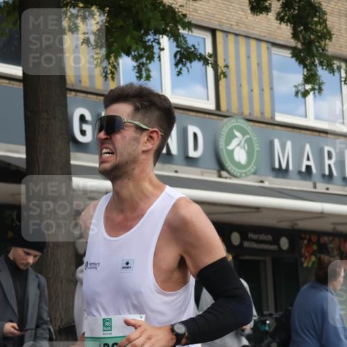 15.09.2024 - PSD Bank Halbmarathon Michael Strokosch http://msf.ph/oto/7084256 15.09.2024 11:22:16 Ziel 415, 423, 593, 631, 654, 666, 685, 824, 877 meine-sportfotos.de