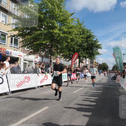 15.09.2024 - PSD Bank Halbmarathon Miley Keyser http://msf.ph/oto/7084257 15.09.2024 11:47:02 Ziel 444, 832, 1195, 1261, 1269, 1369, 1412, 1531, 1641, 1789, 1886, 1897, 2176, 2630, 2653, 2699 meine-sportfotos.de