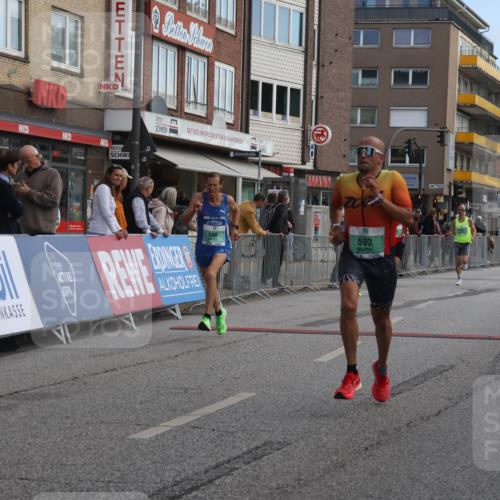 15.09.2024 - PSD Bank Halbmarathon Michael Strokosch http://msf.ph/oto/7084265 15.09.2024 11:22:19 Ziel 423, 593, 631, 641, 666, 685, 824, 877 meine-sportfotos.de