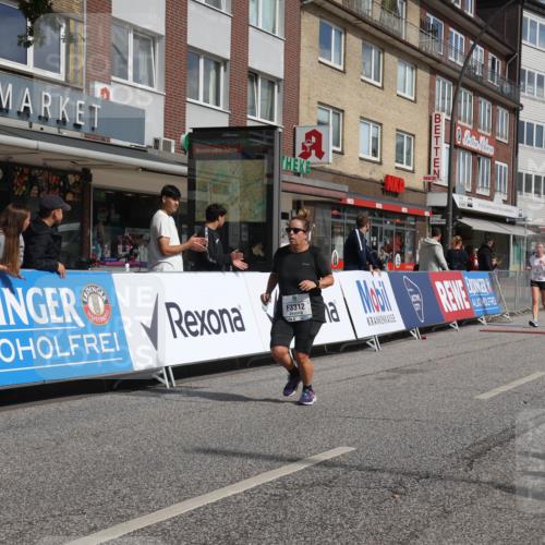 15.09.2024 - PSD Bank Halbmarathon Michael Strokosch http://msf.ph/oto/7084283 15.09.2024 12:30:54 Ziel 2259, 2261, 3211, 3279, 3312, 3414, 3416, 3542 meine-sportfotos.de