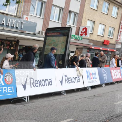 15.09.2024 - PSD Bank Halbmarathon Michael Strokosch http://msf.ph/oto/7084301 15.09.2024 11:22:21 Ziel 423, 593, 631, 641, 666, 685, 823, 824, 877 meine-sportfotos.de