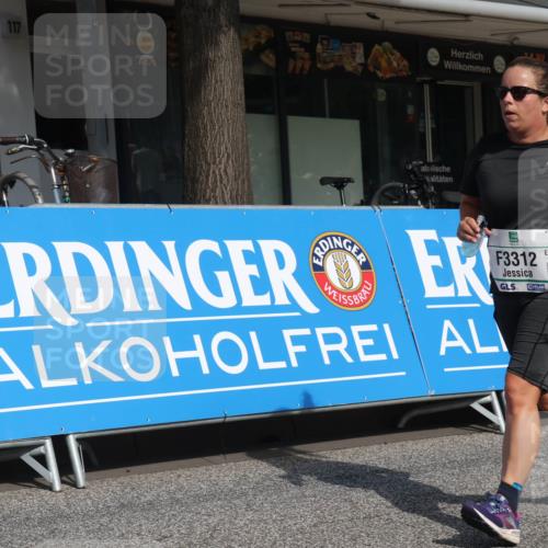 15.09.2024 - PSD Bank Halbmarathon Michael Strokosch http://msf.ph/oto/7084303 15.09.2024 12:30:55 Ziel 2259, 2261, 3211, 3279, 3312, 3414, 3416, 3542 meine-sportfotos.de