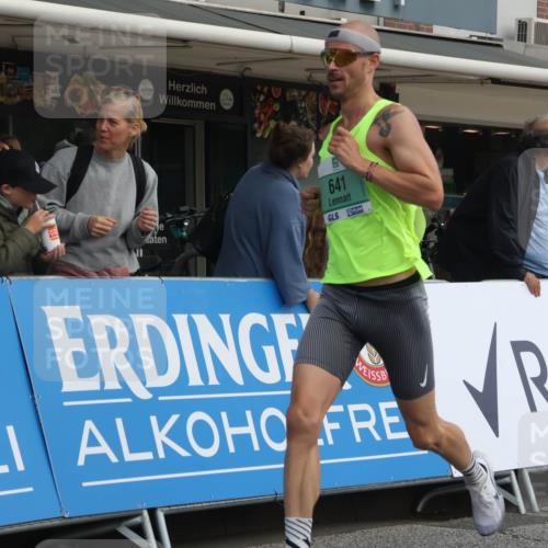 15.09.2024 - PSD Bank Halbmarathon Michael Strokosch http://msf.ph/oto/7084361 15.09.2024 11:22:26 Ziel 423, 432, 593, 641, 666, 681, 685, 823, 824, 1473 meine-sportfotos.de
