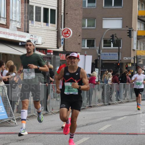 15.09.2024 - PSD Bank Halbmarathon Michael Strokosch http://msf.ph/oto/7084407 15.09.2024 11:22:30 Ziel 429, 432, 593, 641, 666, 681, 685, 823, 824, 1473 meine-sportfotos.de