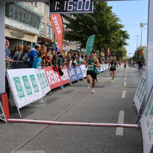 15.09.2024 - PSD Bank Halbmarathon Strokosch-Dieckow http://msf.ph/oto/7084414 15.09.2024 11:16:51 Ziel 595, 606, 616, 1002, 1003, 1004 meine-sportfotos.de
