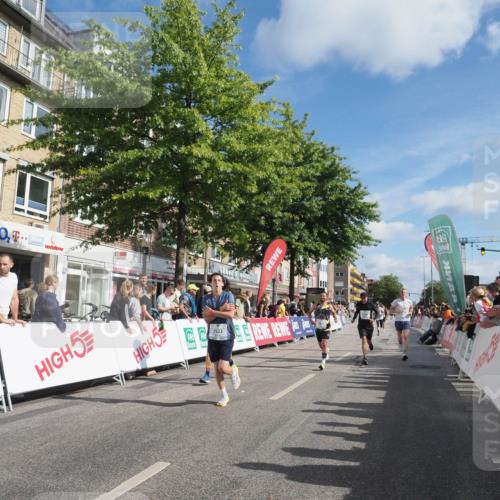 15.09.2024 - PSD Bank Halbmarathon Miley Keyser http://msf.ph/oto/7084416 15.09.2024 11:47:21 Ziel 1053, 1078, 1269, 1297, 1369, 1488, 1624, 1641, 1648, 1789, 2044, 2243, 2491, 2532, 2533 meine-sportfotos.de