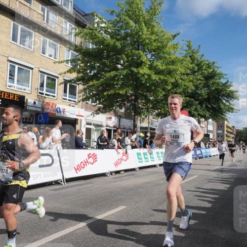15.09.2024 - PSD Bank Halbmarathon Miley Keyser http://msf.ph/oto/7084451 15.09.2024 11:47:24 Ziel 1053, 1078, 1269, 1297, 1488, 1624, 1641, 1648, 1789, 2044, 2243, 2491, 2532, 2533 meine-sportfotos.de