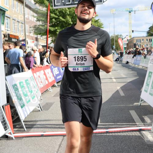 15.09.2024 - PSD Bank Halbmarathon Strokosch-Dieckow http://msf.ph/oto/7084494 15.09.2024 12:36:01 Ziel 1504, 1895, 2257, 2286 meine-sportfotos.de