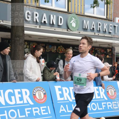 15.09.2024 - PSD Bank Halbmarathon Michael Strokosch http://msf.ph/oto/7084512 15.09.2024 11:22:37 Ziel 429, 432, 599, 641, 661, 681, 823, 853, 1473 meine-sportfotos.de