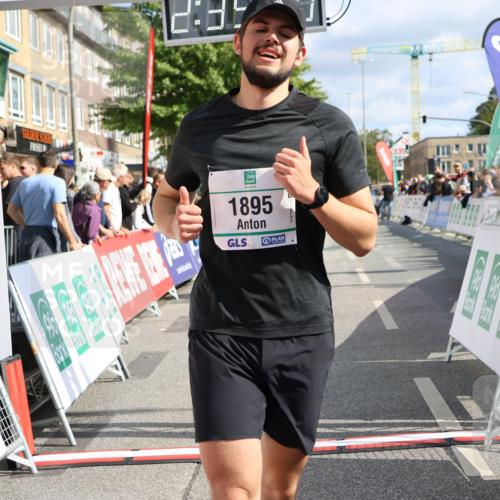 15.09.2024 - PSD Bank Halbmarathon Strokosch-Dieckow http://msf.ph/oto/7084518 15.09.2024 12:36:01 Ziel 1504, 1895, 2257, 2286 meine-sportfotos.de