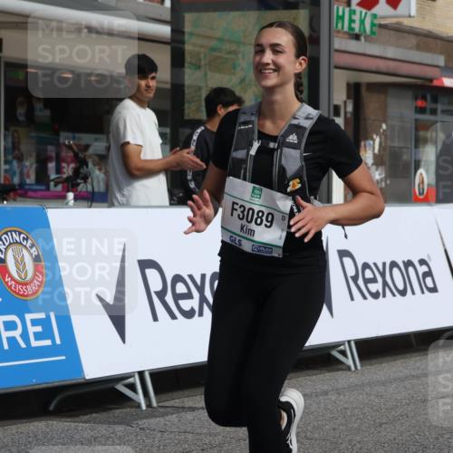 15.09.2024 - PSD Bank Halbmarathon Michael Strokosch http://msf.ph/oto/7084521 15.09.2024 12:31:11 Ziel 1948, 1961, 2259, 2858, 3089, 3279, 3309, 3416, 3486, 3542 meine-sportfotos.de