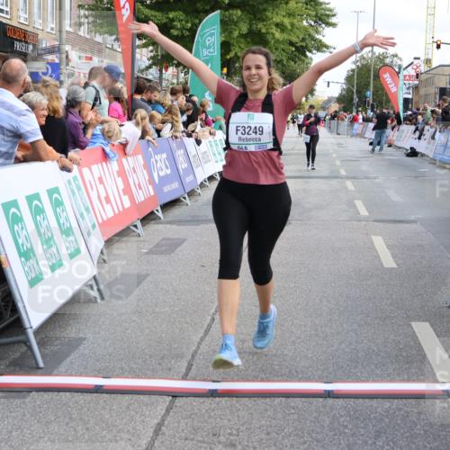 15.09.2024 - PSD Bank Halbmarathon Strokosch-Dieckow http://msf.ph/oto/7084534 15.09.2024 12:27:19 Ziel 2113, 3249, 3490 meine-sportfotos.de