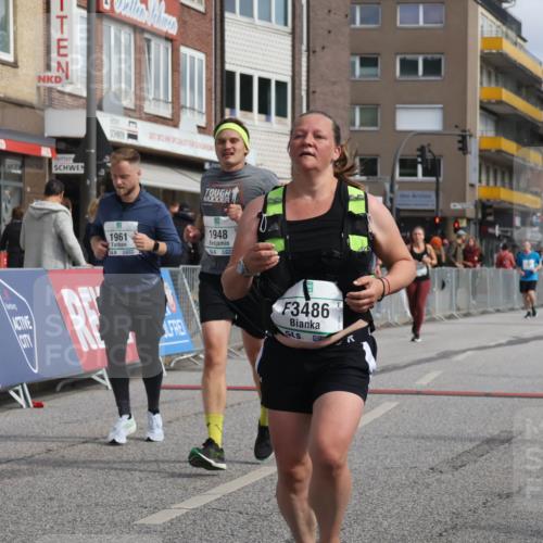 15.09.2024 - PSD Bank Halbmarathon Michael Strokosch http://msf.ph/oto/7084535 15.09.2024 12:31:12 Ziel 1948, 1961, 2259, 2858, 3089, 3309, 3416, 3486, 3542 meine-sportfotos.de