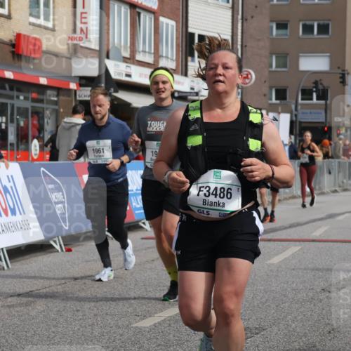 15.09.2024 - PSD Bank Halbmarathon Michael Strokosch http://msf.ph/oto/7084541 15.09.2024 12:31:13 Ziel 1948, 1961, 2259, 2858, 3089, 3309, 3416, 3486, 3542 meine-sportfotos.de