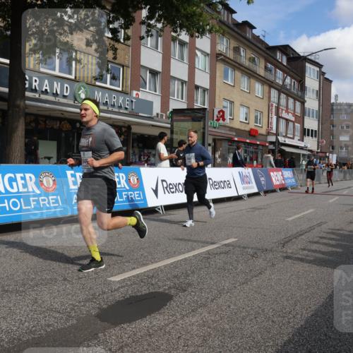 15.09.2024 - PSD Bank Halbmarathon Michael Strokosch http://msf.ph/oto/7084577 15.09.2024 12:31:15 Ziel 1948, 1961, 2858, 3089, 3309, 3486 meine-sportfotos.de