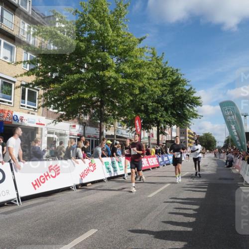 15.09.2024 - PSD Bank Halbmarathon Miley Keyser http://msf.ph/oto/7084588 15.09.2024 11:47:42 Ziel 1100, 1278, 1297, 1300, 1485, 1490, 1594, 1637, 1785, 2041, 2104, 2654, 2672, 2934 meine-sportfotos.de