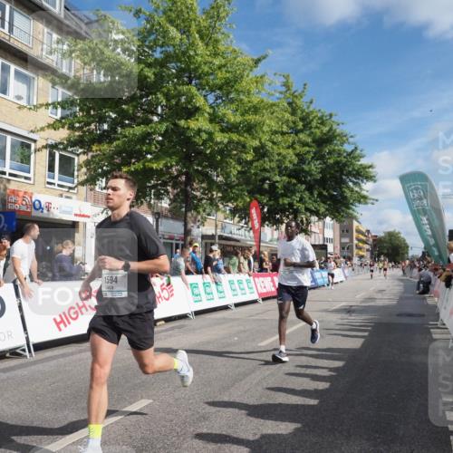 15.09.2024 - PSD Bank Halbmarathon Miley Keyser http://msf.ph/oto/7084616 15.09.2024 11:47:44 Ziel 1100, 1278, 1300, 1485, 1490, 1594, 1637, 1785, 2041, 2104, 2654, 2672, 2934 meine-sportfotos.de