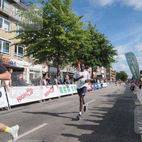 15.09.2024 - PSD Bank Halbmarathon Miley Keyser http://msf.ph/oto/7084619 15.09.2024 11:47:45 Ziel 1100, 1278, 1300, 1485, 1490, 1594, 1637, 1785, 2041, 2104, 2654, 2672, 2934 meine-sportfotos.de