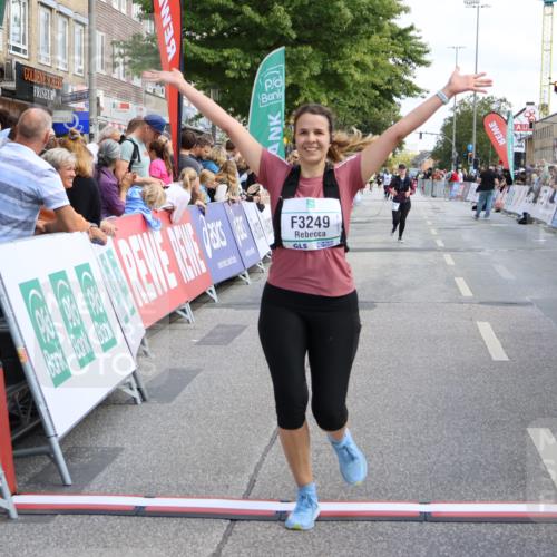 15.09.2024 - PSD Bank Halbmarathon Strokosch-Dieckow http://msf.ph/oto/7084620 15.09.2024 12:27:20 Ziel 2113, 2812, 3249, 3490 meine-sportfotos.de