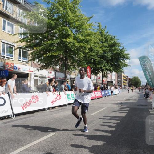 15.09.2024 - PSD Bank Halbmarathon Miley Keyser http://msf.ph/oto/7084624 15.09.2024 11:47:45 Ziel 1100, 1278, 1300, 1485, 1490, 1594, 1637, 1785, 2041, 2104, 2654, 2672, 2934 meine-sportfotos.de