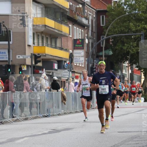 15.09.2024 - PSD Bank Halbmarathon Michael Strokosch http://msf.ph/oto/7084630 15.09.2024 11:23:05 Ziel 650, 674, 1022 meine-sportfotos.de