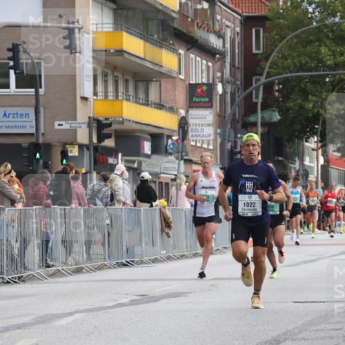 15.09.2024 - PSD Bank Halbmarathon Michael Strokosch http://msf.ph/oto/7084636 15.09.2024 11:23:05 Ziel 650, 674, 1022 meine-sportfotos.de