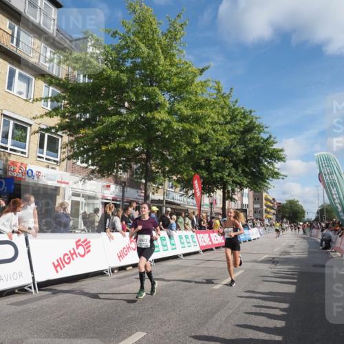 15.09.2024 - PSD Bank Halbmarathon Miley Keyser http://msf.ph/oto/7084654 15.09.2024 11:47:54 Ziel 1200, 1278, 1305, 1485, 1637, 1688, 2051, 2509, 2672, 2934 meine-sportfotos.de